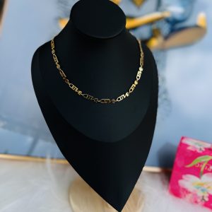 18 karat dainty necklace 008