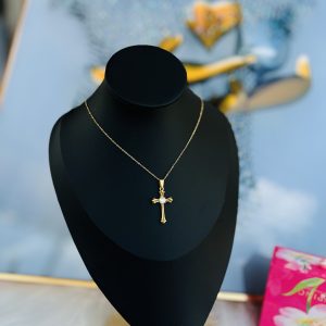 18 karat dainty necklace 014