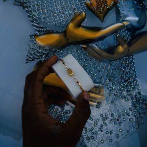 18 karat dainty bracelet1