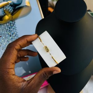 18 karat dainty bracelet1