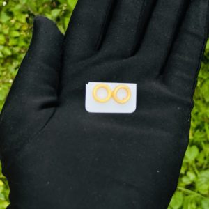 Single gold earrings 001
