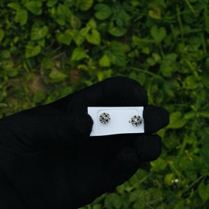 Single stud earrings 004