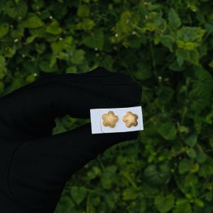 Single gold earrings 018