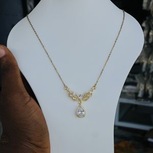 Gold necklace 018