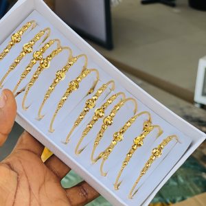Gold bracelet 1pcs