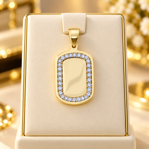 Engraved gold stoned pendant 001