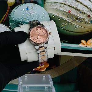 NAVI FORCE watch 010 comes boxed