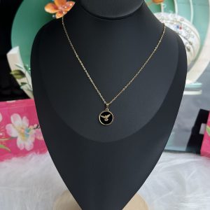 Gold black necklace 006