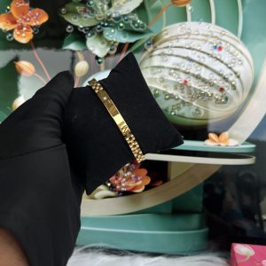 Gold bracelet 017