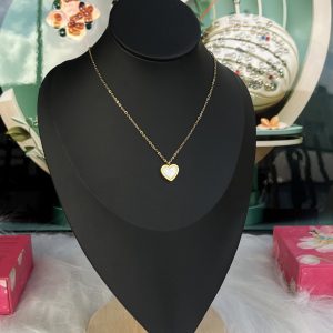 Gold love necklace 042