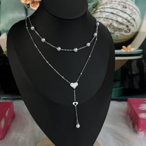 Silver pearl necklace 044