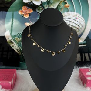 Gold clove necklace 047