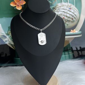 Silver Versace necklace 058