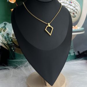 Gold necklace 061