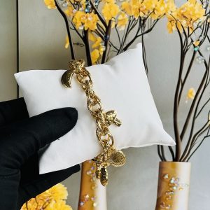Charm bracelet 002