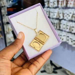 Engraved picture booklet necklace
