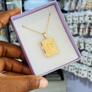 Engraved picture booklet necklace