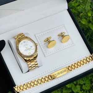 Engraved gold Roman white face Rolex male combo comes with exact box 014