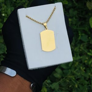 Engraved small gold picture necklace