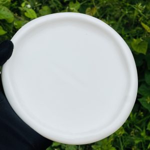 White circle ceramic plate