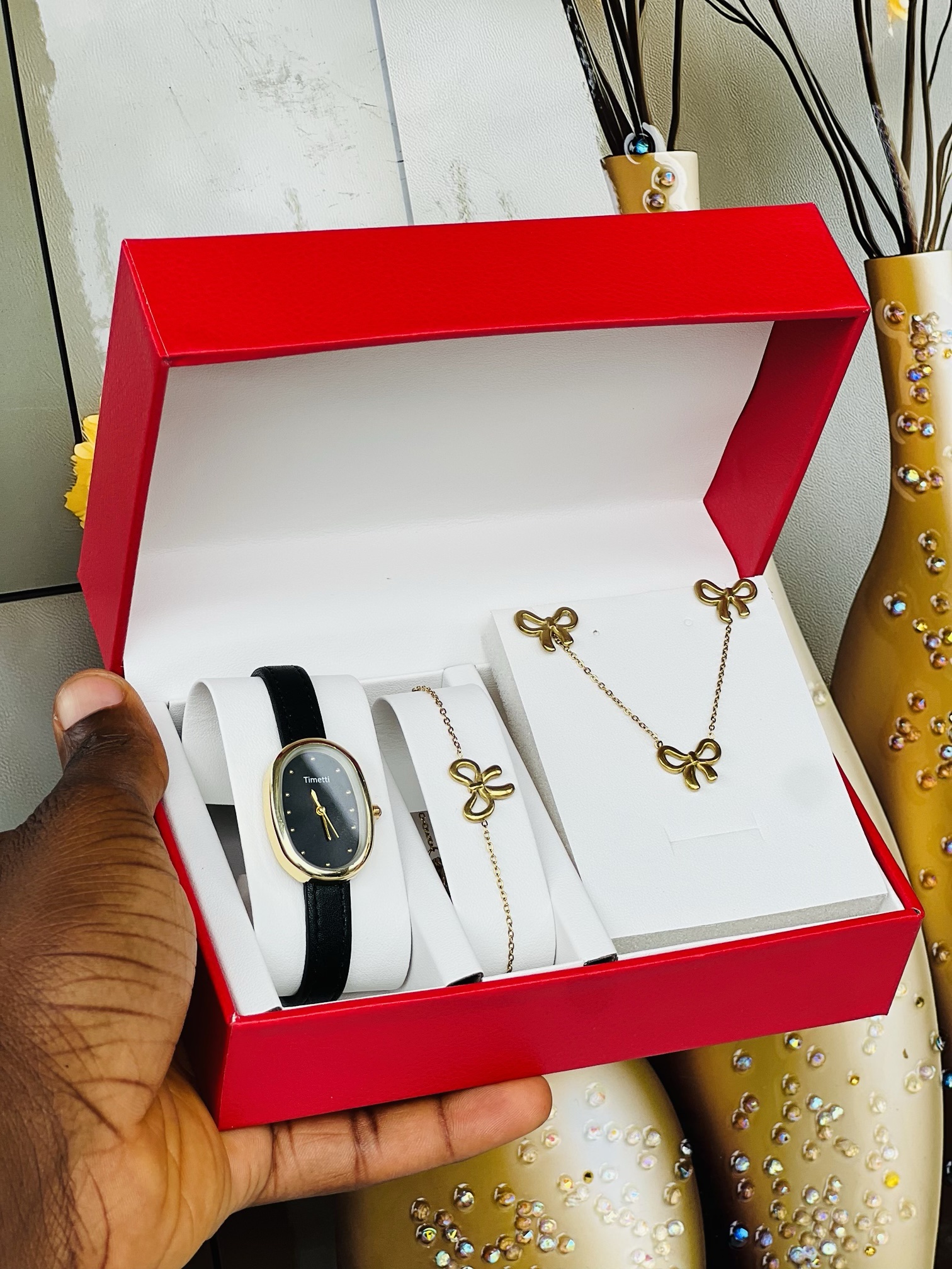 Timetti sets comes boxed