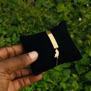 Engraved gold baby foot bracelet