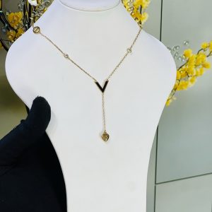Steel “V” necklace 027