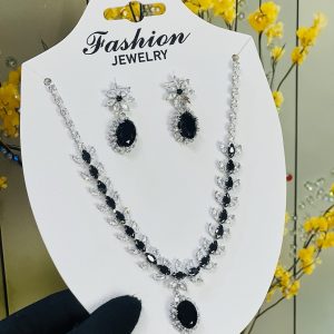Fashion black crystal set