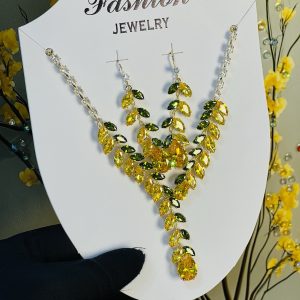 Yellow drop crystal set