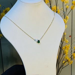 Steel green necklace 068