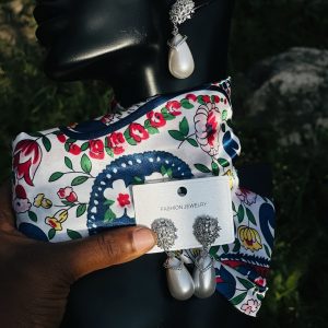 Fashion earring 022