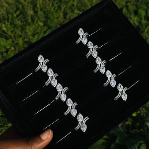 CM silver stoned spiral ring 049 1pcs